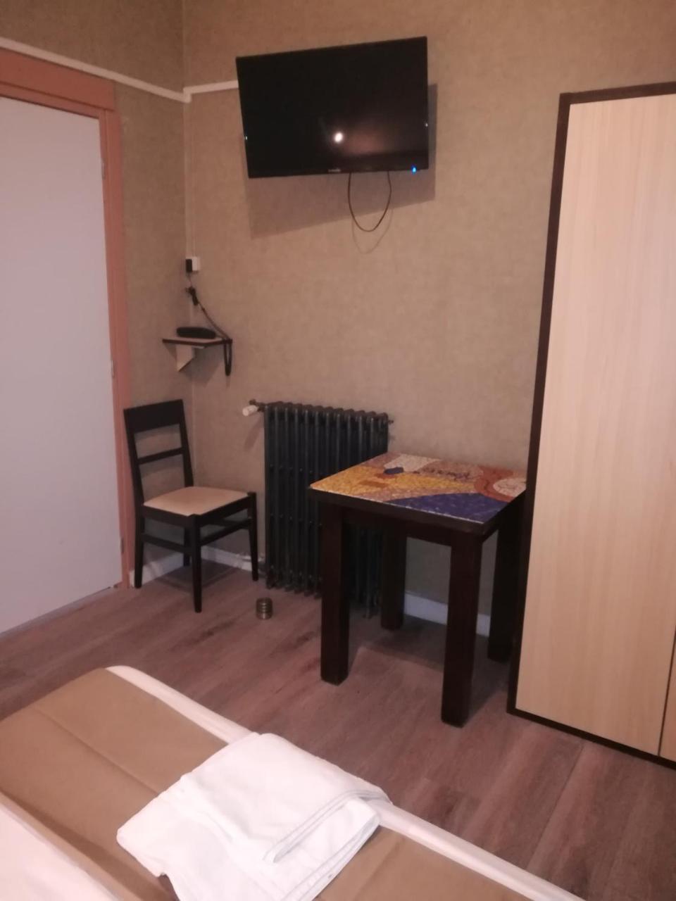 Hotel Renova Nantes Kültér fotó