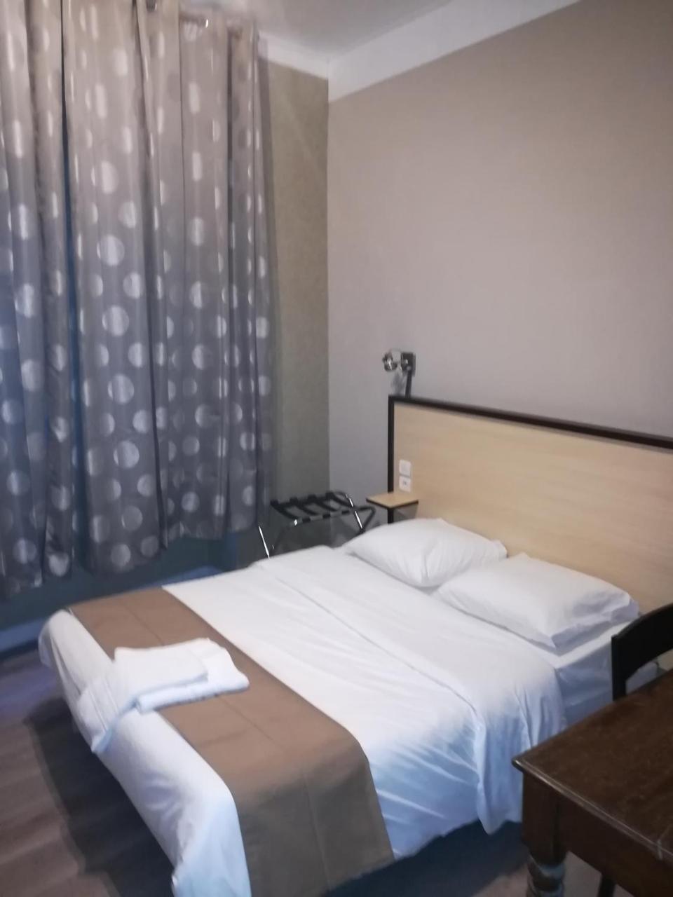 Hotel Renova Nantes Kültér fotó